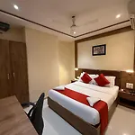 Palm Breeze Hotel - Colaba